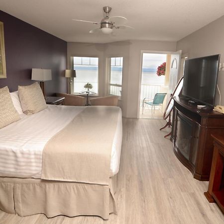 Casa Grande Inn Qualicum Beach Bagian luar foto
