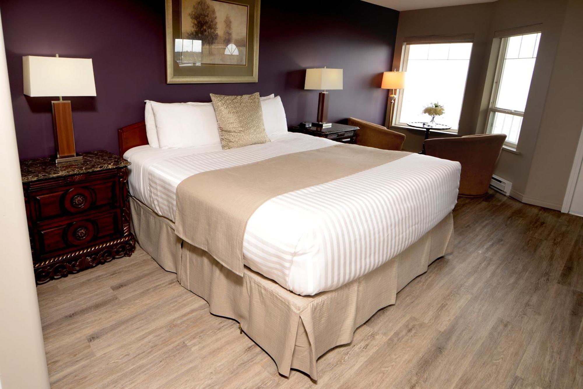 Casa Grande Inn Qualicum Beach Bagian luar foto