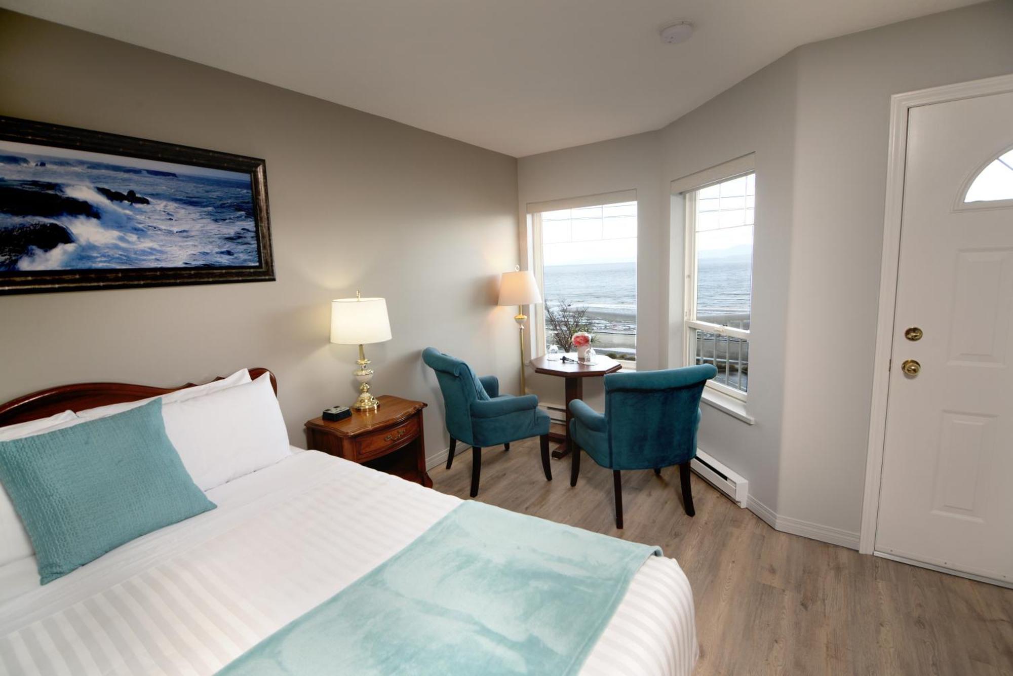 Casa Grande Inn Qualicum Beach Bagian luar foto